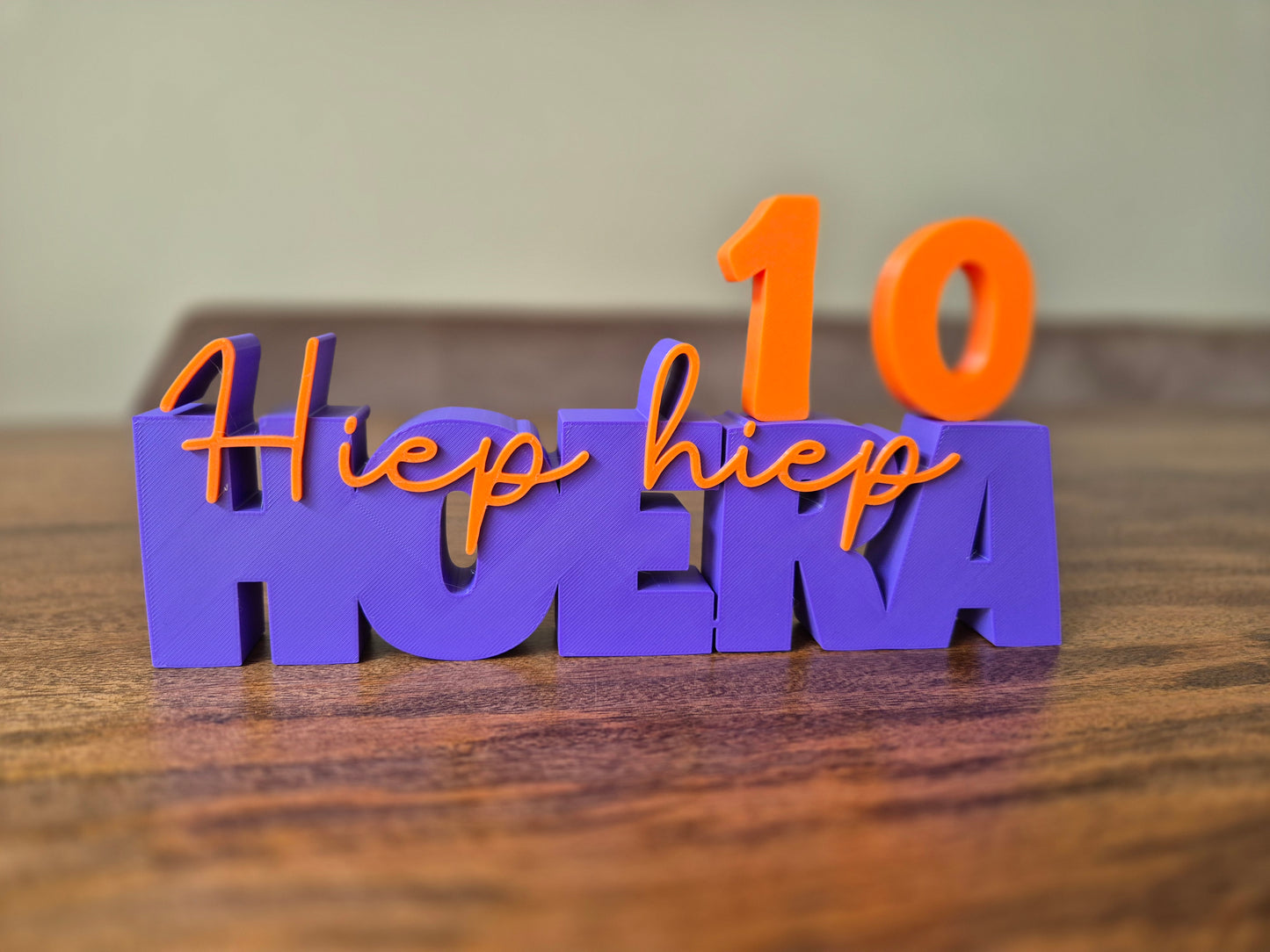 Woordbeeld Hiep hiep HOERA met cijfers