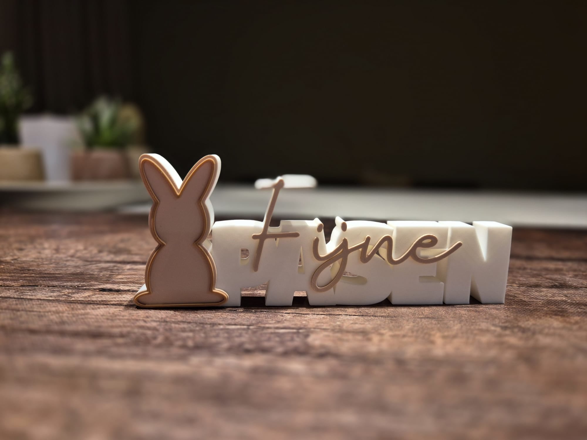 Woordbeeld "Fijne PASEN" met paashaas