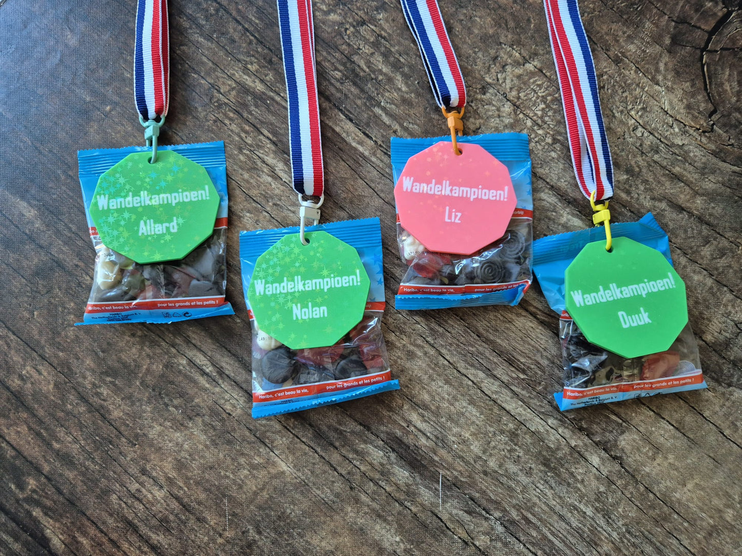 Gepersonaliseerd medaille Wandelkampioen met snoepzakje